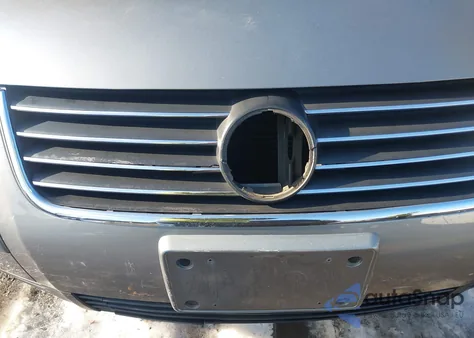 2003 Volkswagen Passat Gls V6 from USA, damaged, VIN WVWPH63B83P446979